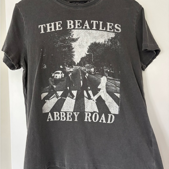 The Beatles Abbey Road Distressed Graphic T-Shirt - Picture 1 of 2